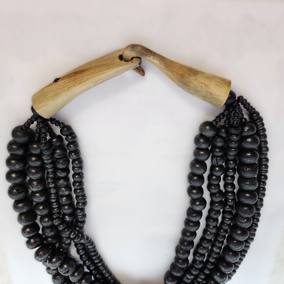 Tribal Bone Closure Beads Necklace - Picture 3 of 4
